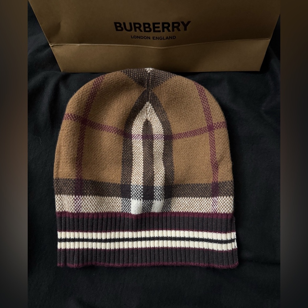 Burberry Cashmere Beanie